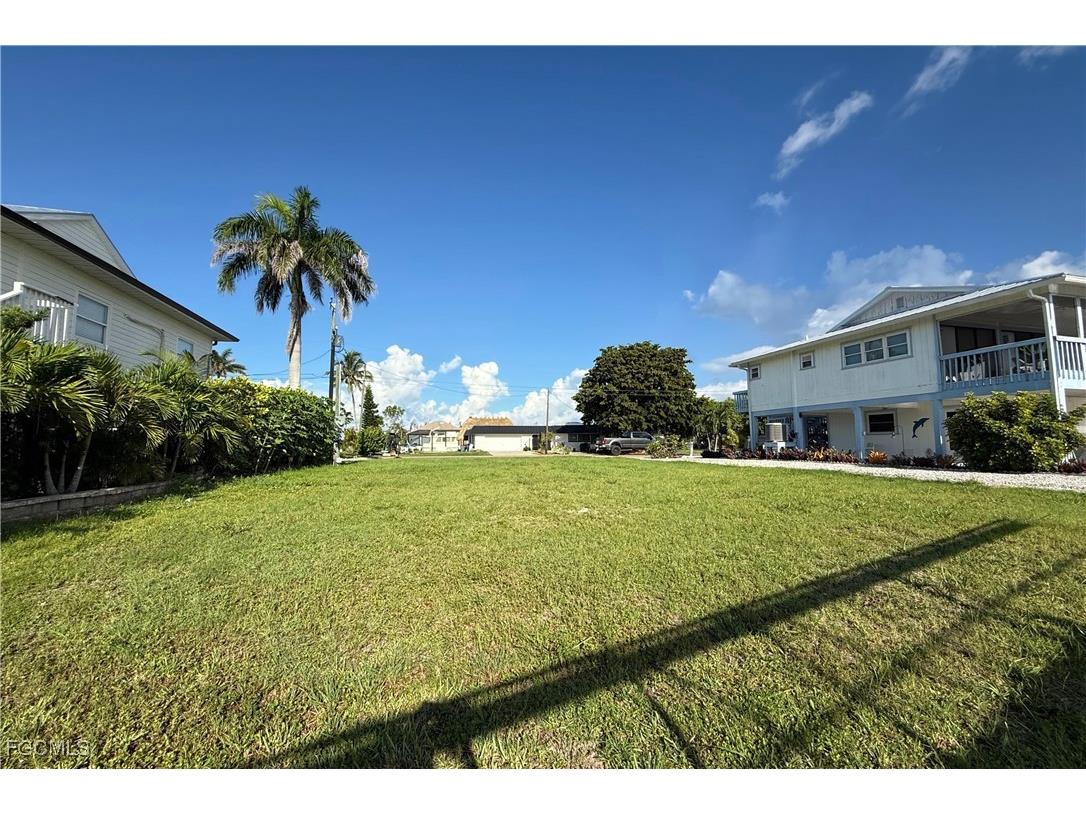 2480 Sycamore Street Saint James City FL 33956 2025007164 image2