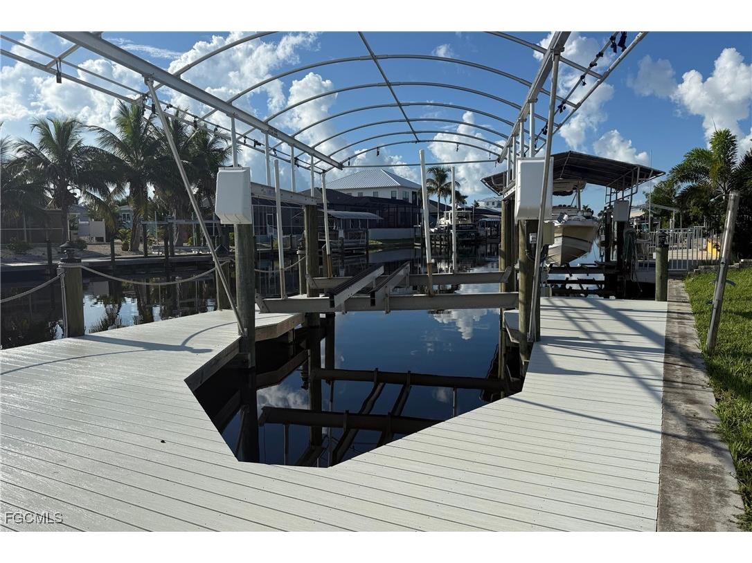 2480 Sycamore Street Saint James City FL 33956 2025007164 image4