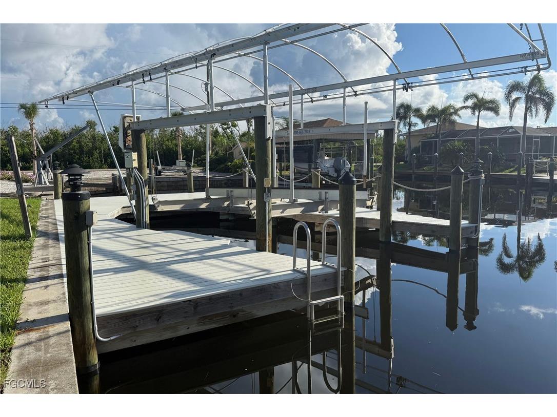 2480 Sycamore Street Saint James City FL 33956 2025007164 image6