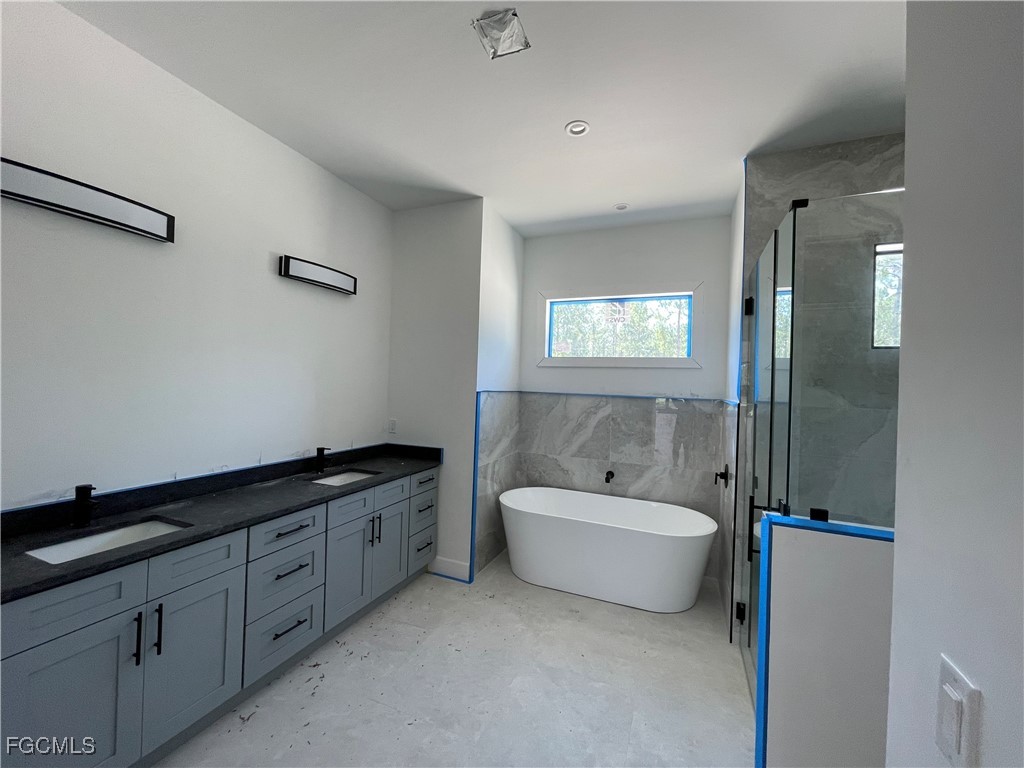 2481 24th Avenue NE Naples FL 34120 2025008074 image18