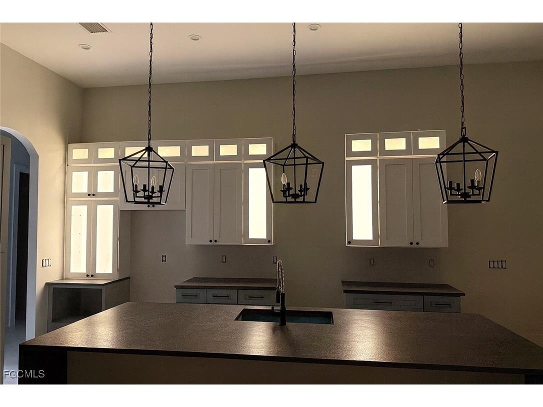 2481 24th Avenue NE Naples FL 34120 2025008074 image9