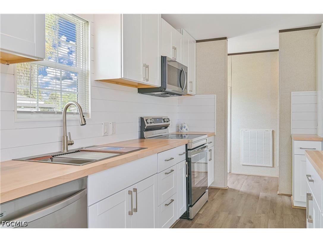 2481 Austin Smith Court North Fort Myers FL 33917 2026030281 image19