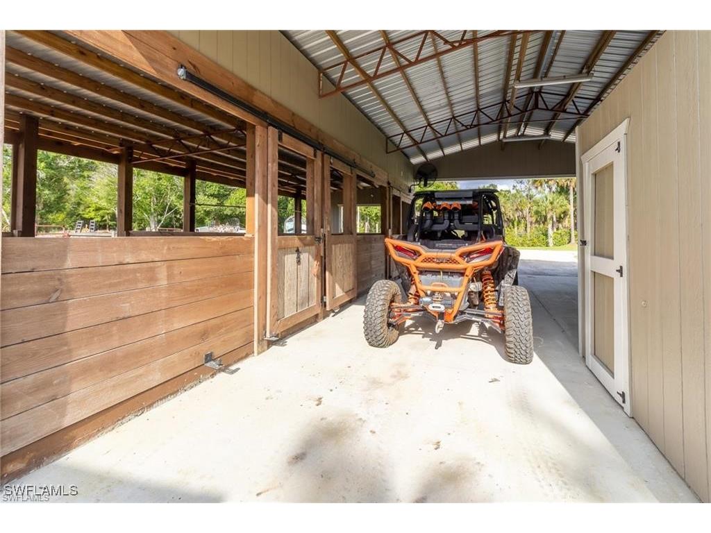 2484 10th Avenue NE Naples FL 34120 225067317 image9