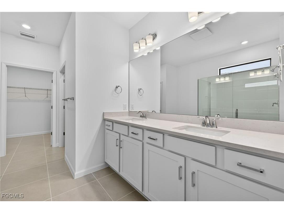 24844 Surf Haven Lane Bonita Springs FL 34135 2025023646 image16