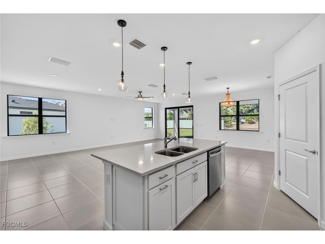 24844 Surf Haven Lane Bonita Springs FL 34135 2025023646 image6