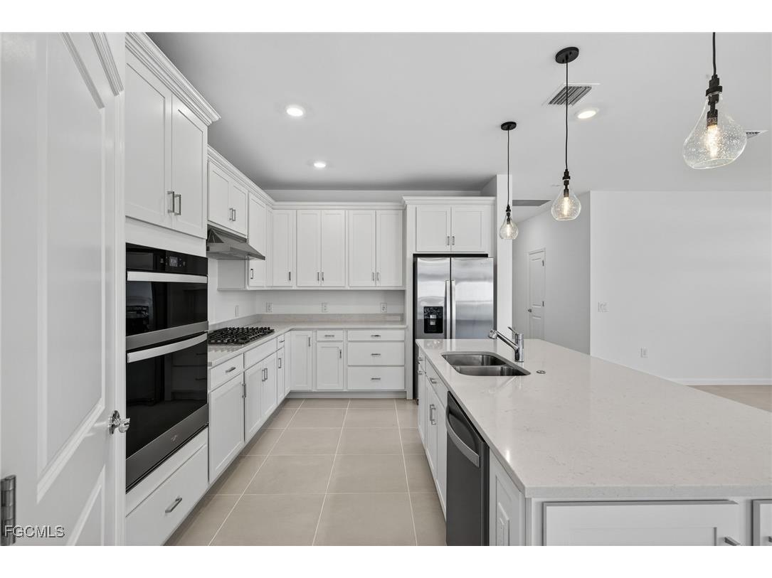 24844 Surf Haven Lane Bonita Springs FL 34135 2025023646 image8