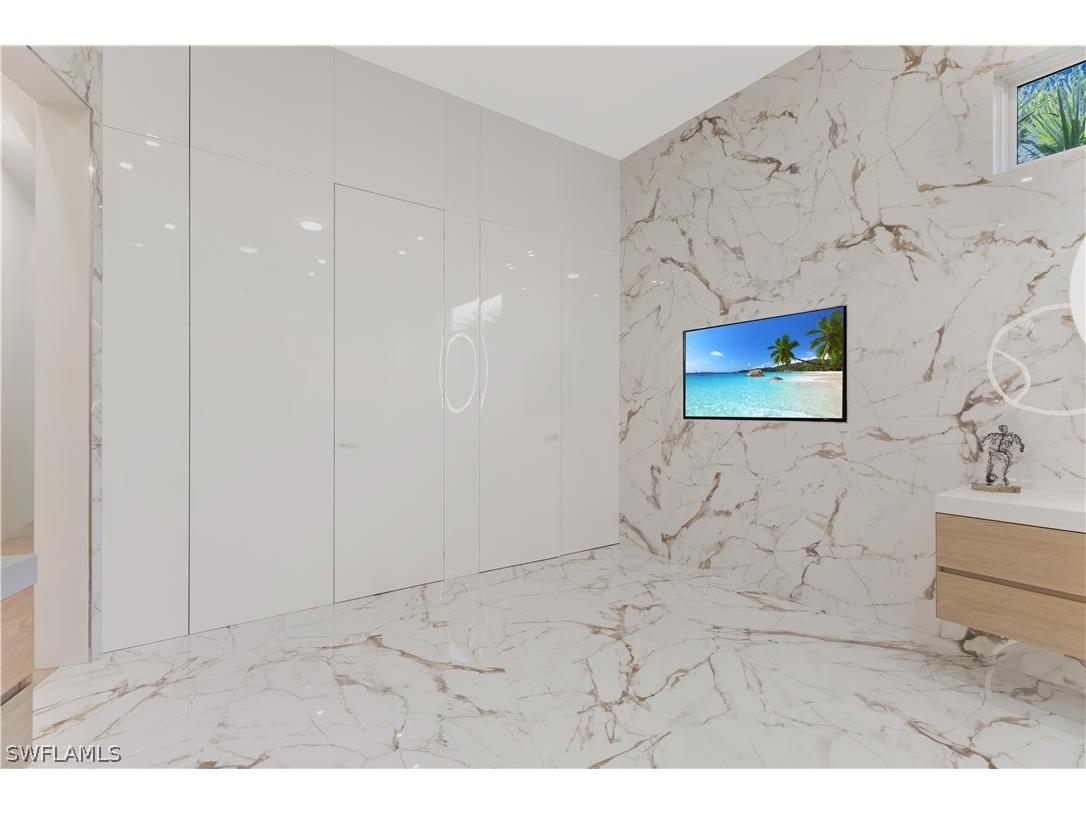 2485 Crayton Road Naples FL 34103 226006500 image15