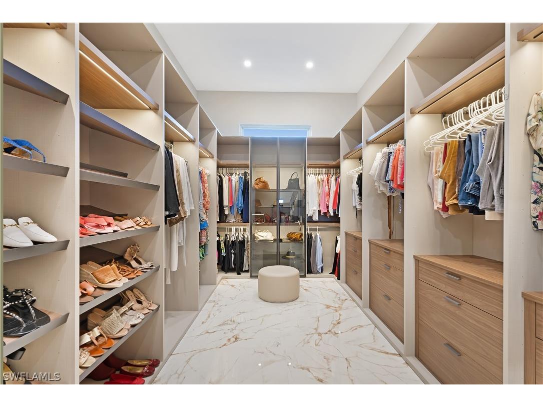 2485 Crayton Road Naples FL 34103 226006500 image18