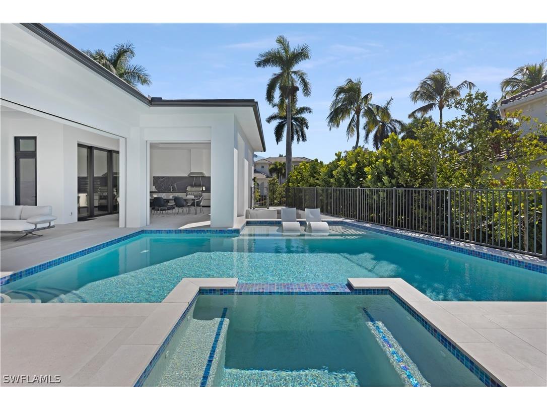 2485 Crayton Road Naples FL 34103 226006500 image31