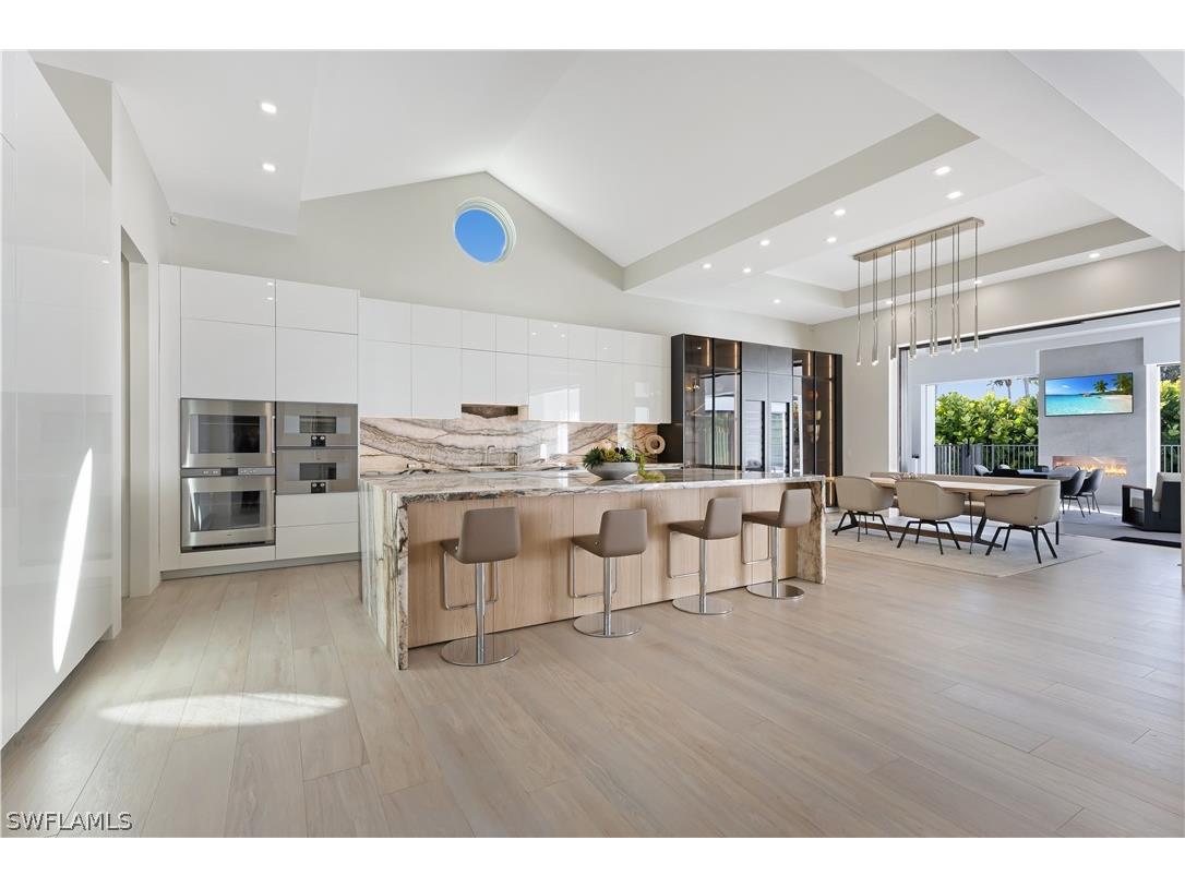 2485 Crayton Road Naples FL 34103 226006500 image4