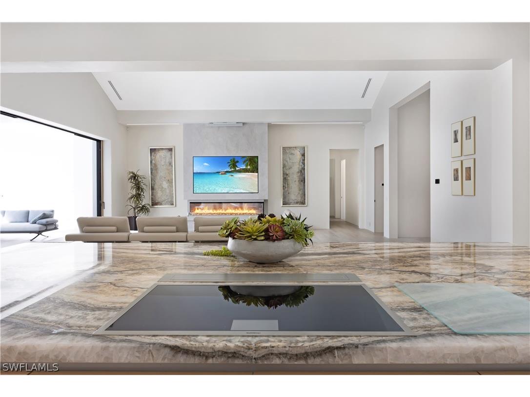 2485 Crayton Road Naples FL 34103 226006500 image8