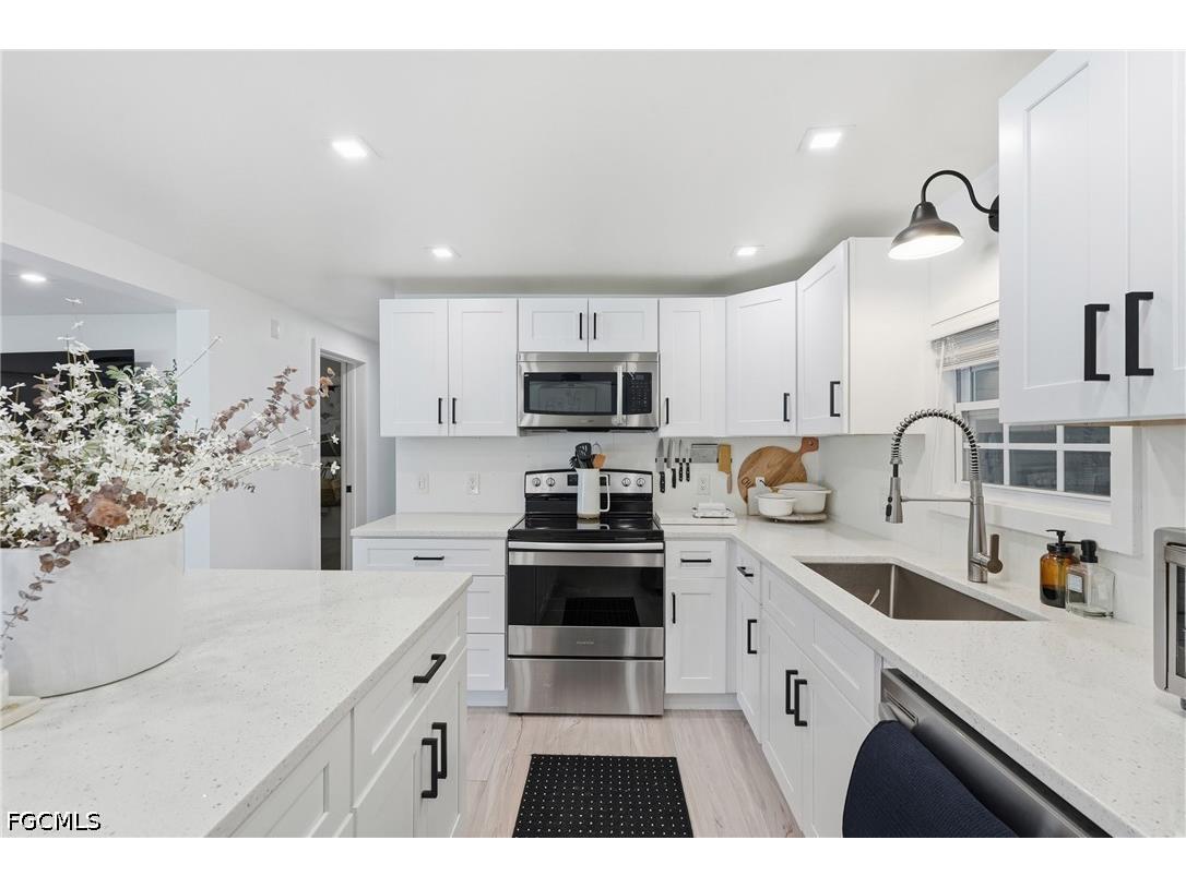 24850 Windward Boulevard Bonita Springs FL 34134 2026028015 image13