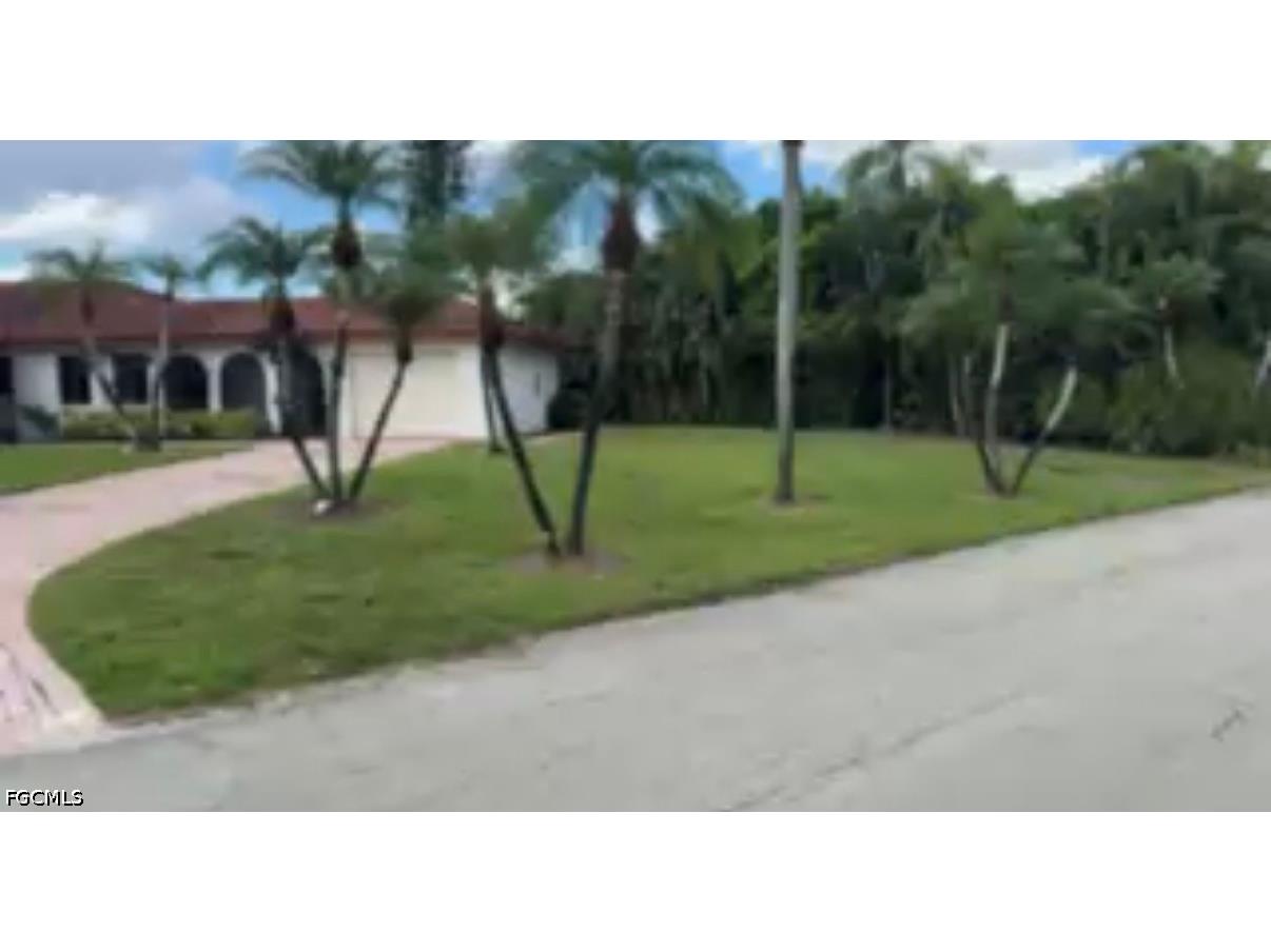 24898 Trost Boulevard Bonita Springs FL 34135 2026020168 image11