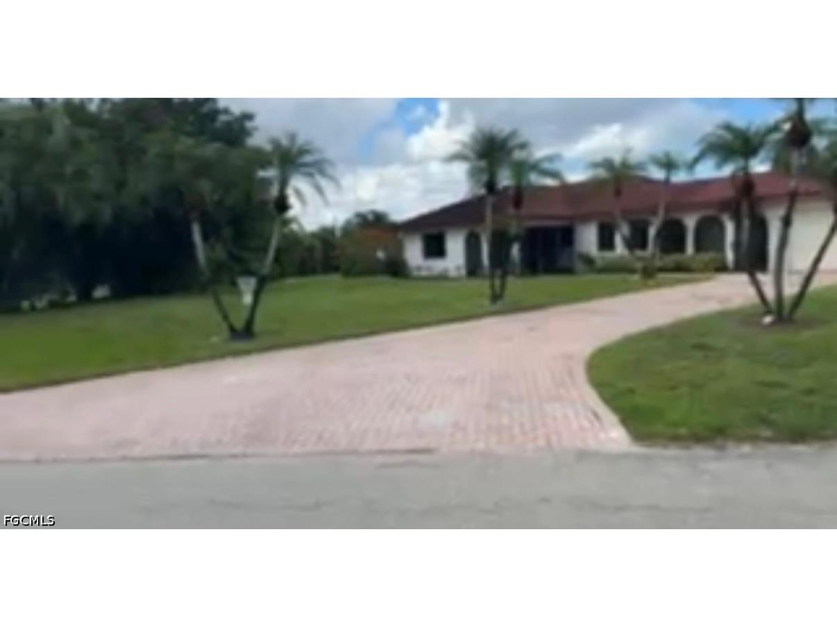 24898 Trost Boulevard Bonita Springs FL 34135 2026020168 image12