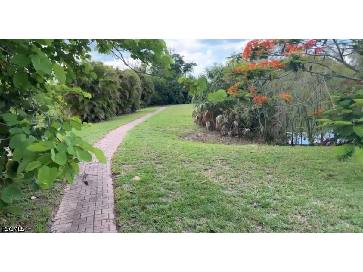 24898 Trost Boulevard Bonita Springs FL 34135 2026020168 image4