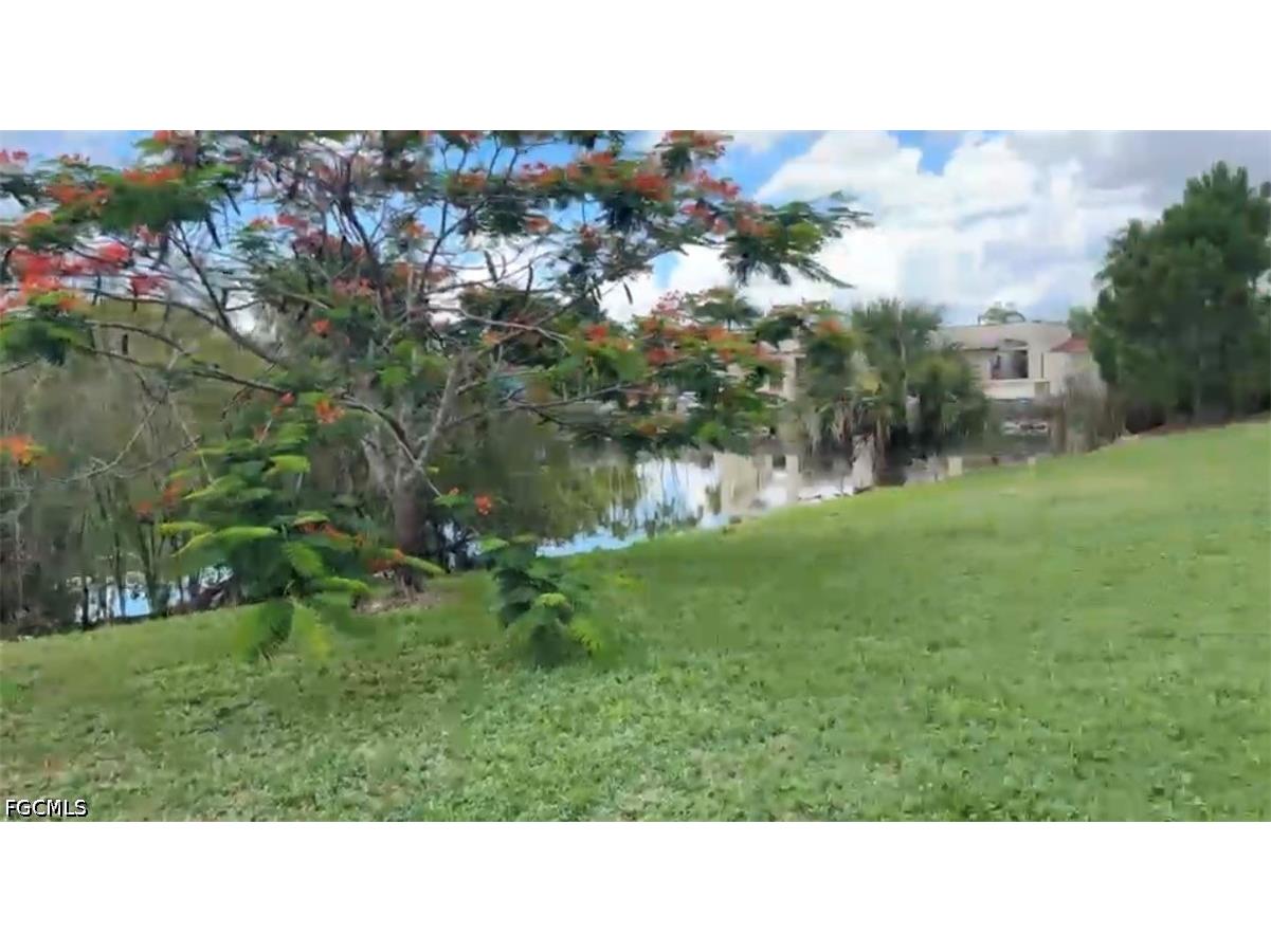 24898 Trost Boulevard Bonita Springs FL 34135 2026020168 image5