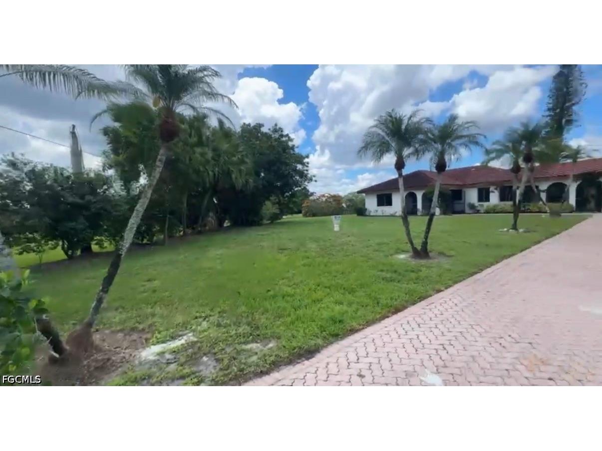 24898 Trost Boulevard Bonita Springs FL 34135 2026020168 image9
