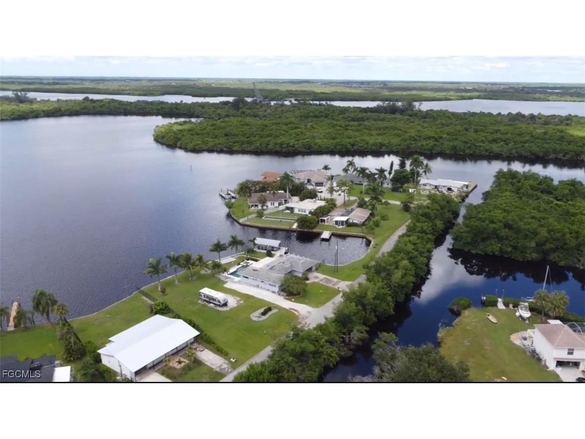 249 Alameda Avenue Fort Myers FL 33905 2025013620 image4