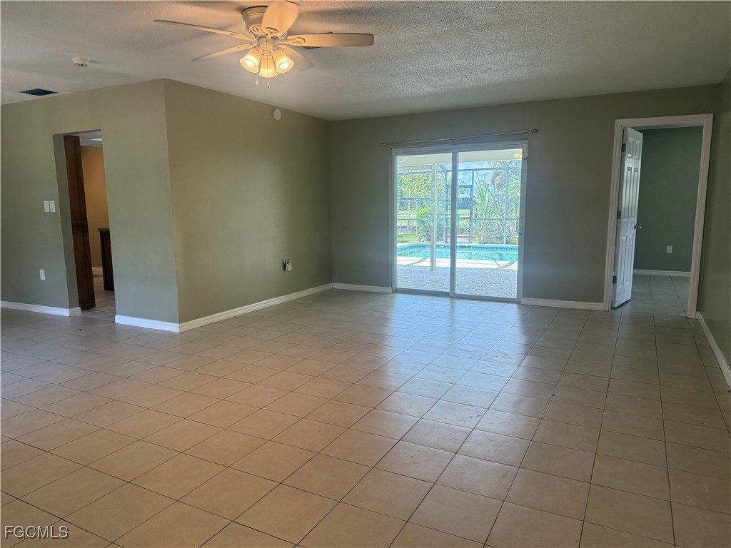 249 Alameda Avenue Fort Myers FL 33905 2025013620 image5