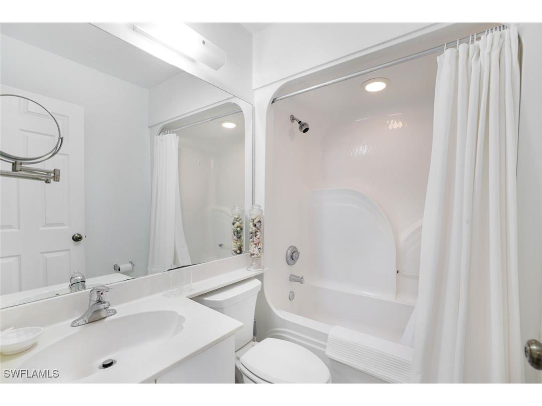 249 Gabriel Circle #2702 Naples FL 34104 225059812 image13