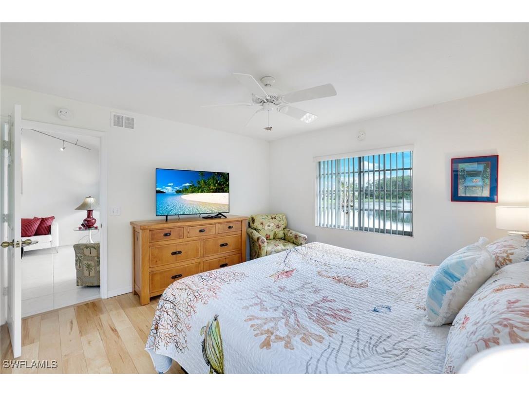 249 Gabriel Circle #2702 Naples FL 34104 225059812 image8