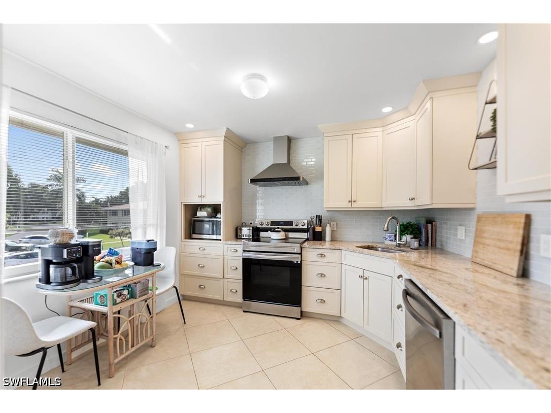 249 Memory Lane #4 Naples FL 34112 226022443 image10