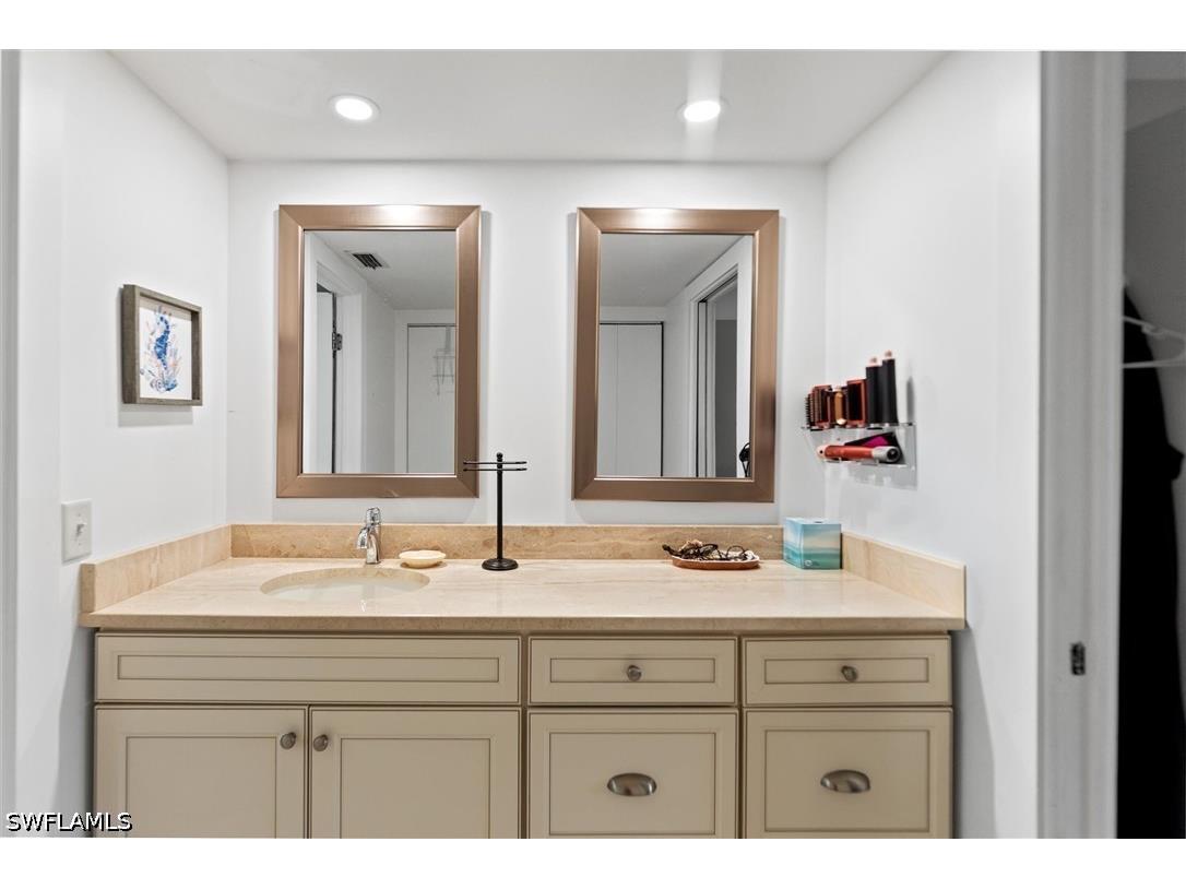 249 Memory Lane #4 Naples FL 34112 226022443 image17