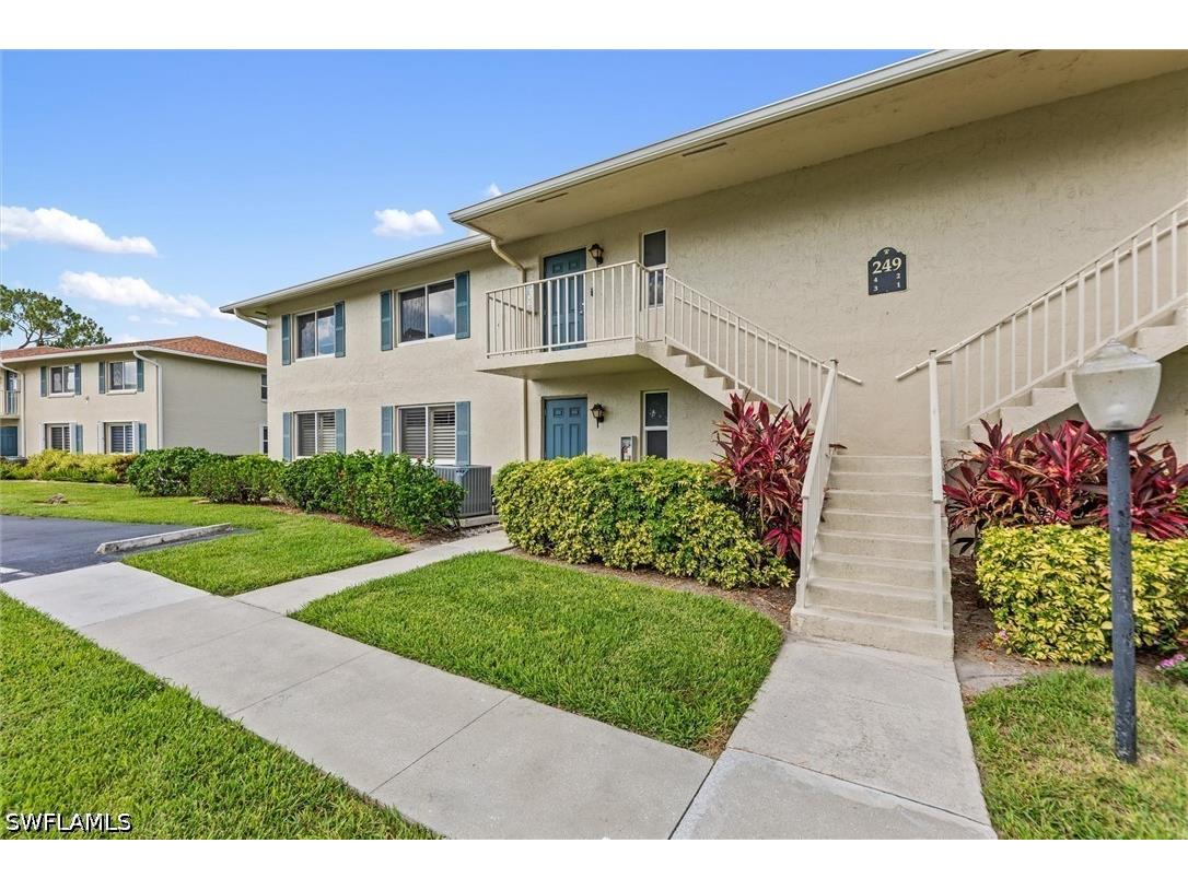 249 Memory Lane #4 Naples FL 34112 226022443 image2