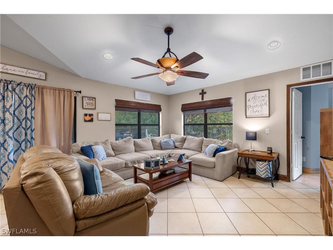 2490 22nd Avenue NE Naples FL 34120 224035929 image1