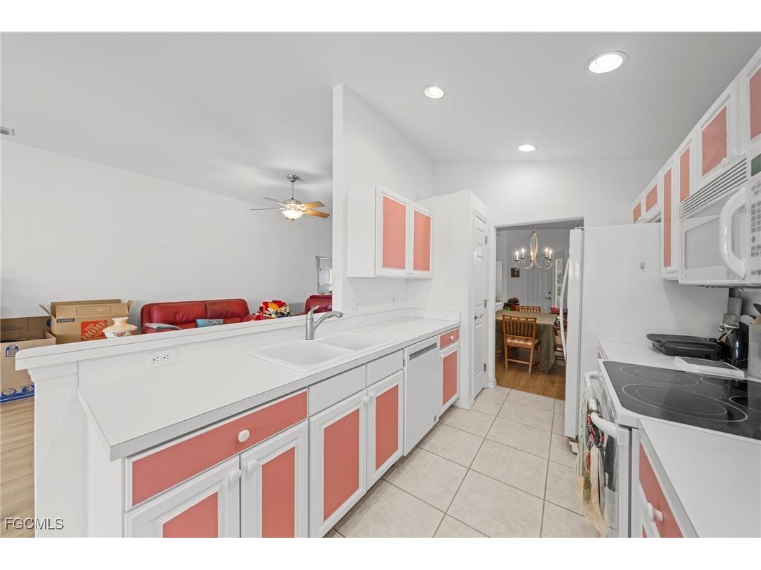 2492 Belleville Court Cape Coral FL 33991 2025013138 image10