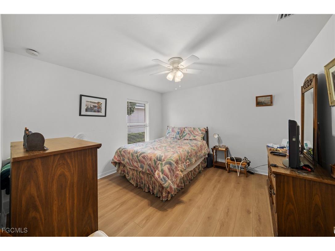 2492 Belleville Court Cape Coral FL 33991 2025013138 image19