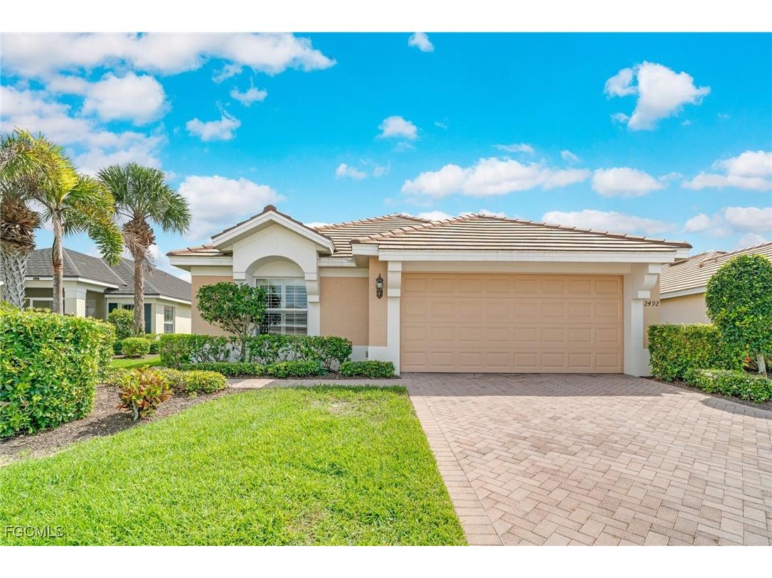 2492 Hopefield Court Cape Coral FL 33991 2025014879 image1