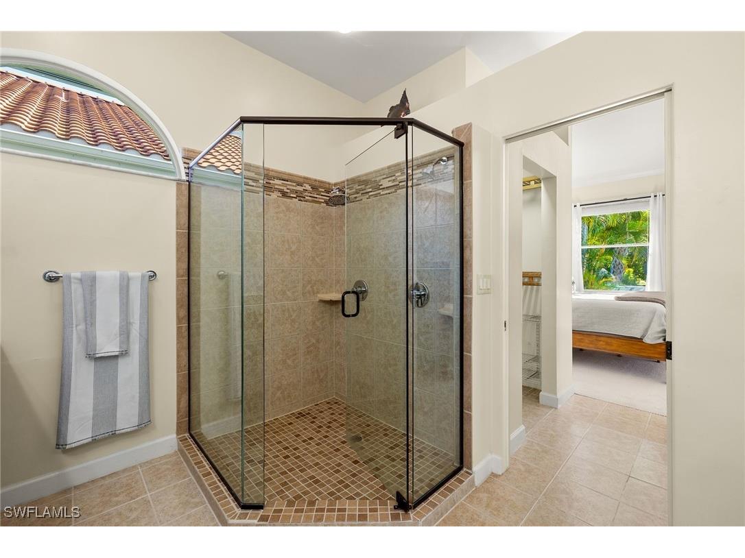 24929 Bay Cedar Drive Bonita Springs FL 34134 225080426 image16