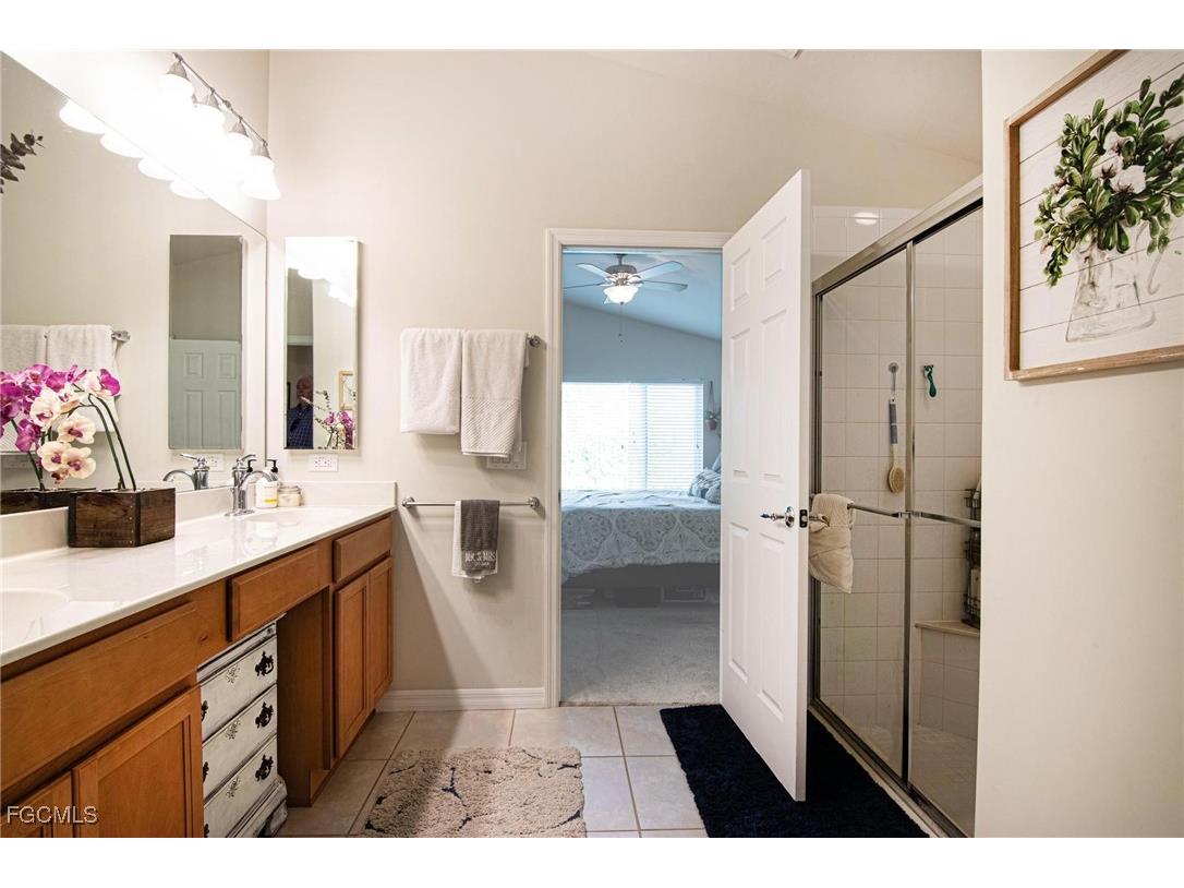 2493 Anguilla Drive Cape Coral FL 33991 2025024766 image13