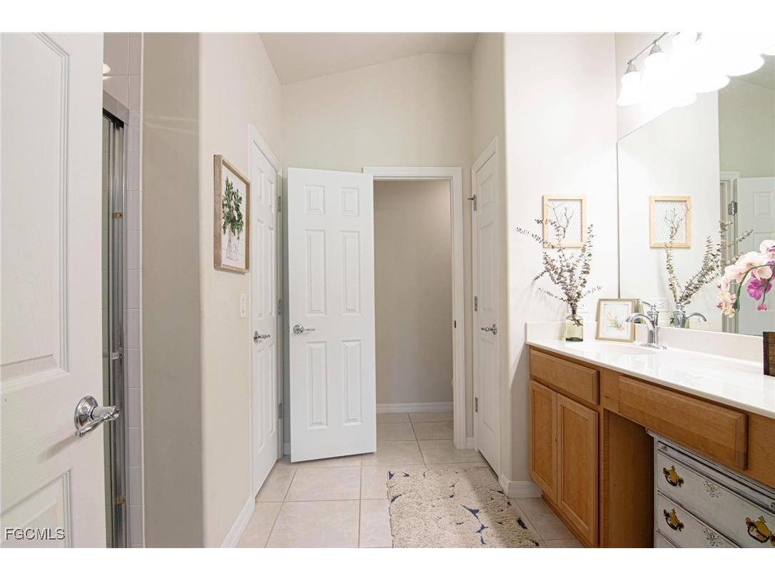 2493 Anguilla Drive Cape Coral FL 33991 2025024766 image14