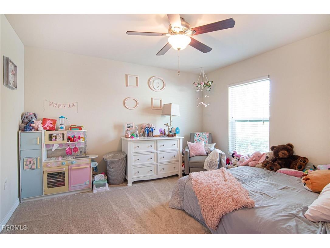 2493 Anguilla Drive Cape Coral FL 33991 2025024766 image15