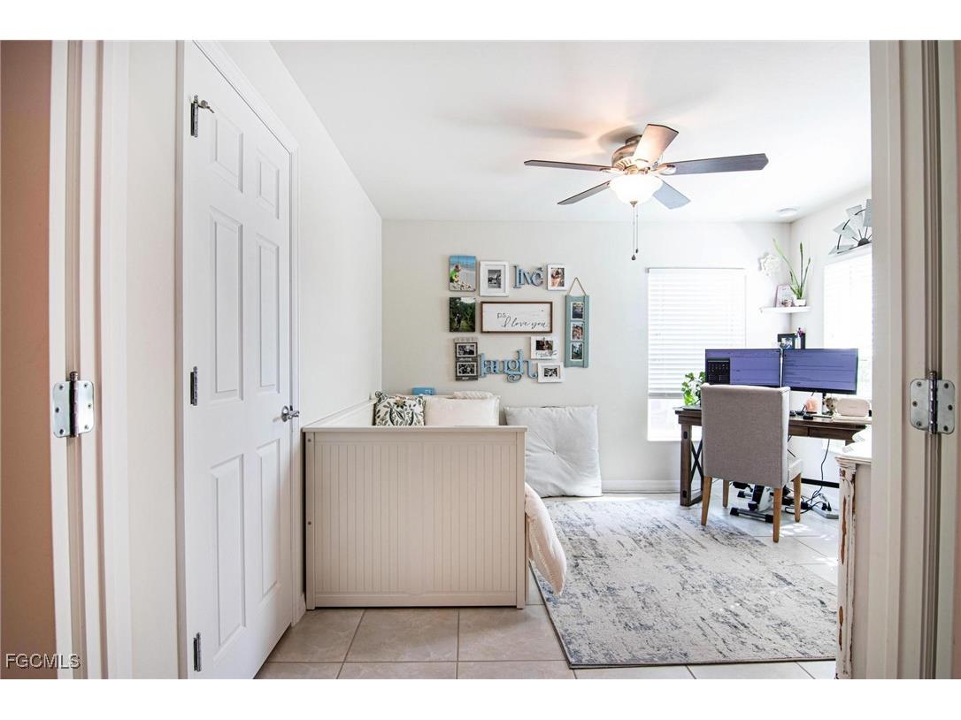 2493 Anguilla Drive Cape Coral FL 33991 2025024766 image18