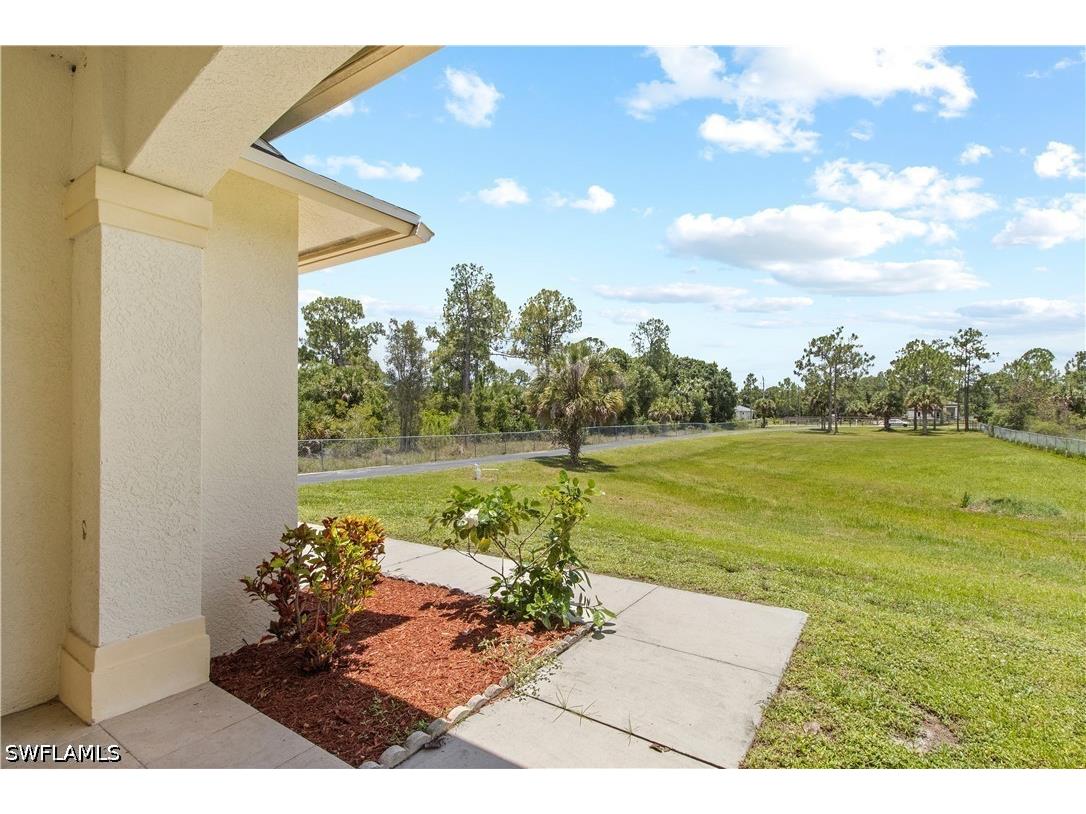 2495 62nd Avenue NE Naples FL 34120 226022057 image7