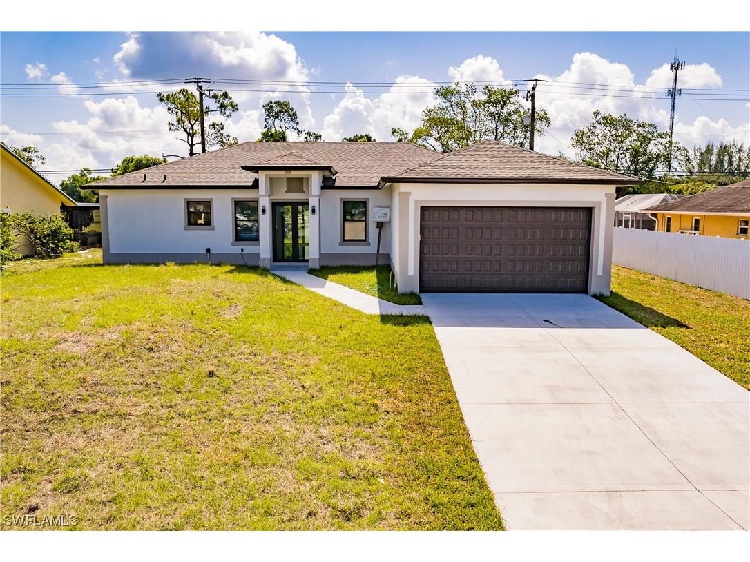 2498 44th Street SW Naples FL 34116 223037777 image1