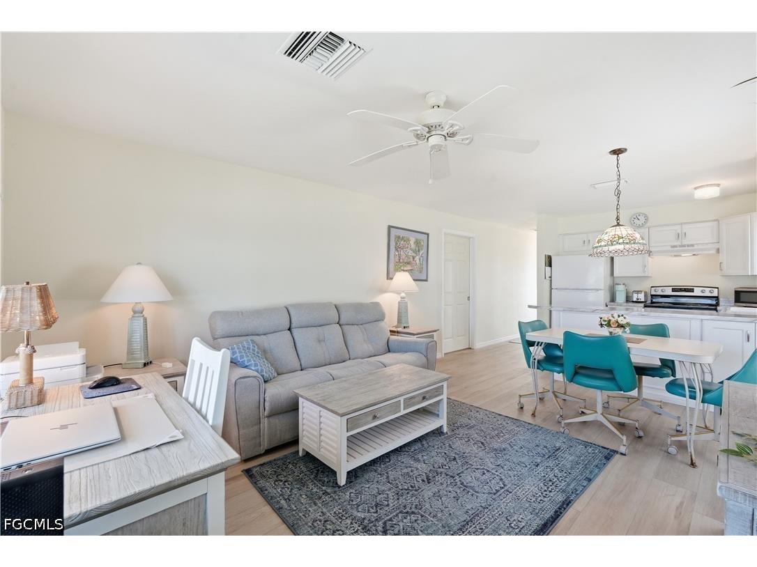 2498 Bayshore Drive Matlacha FL 33993 2026027347 image19