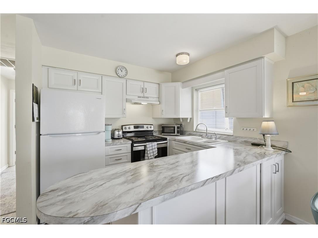 2498 Bayshore Drive Matlacha FL 33993 2026027347 image22