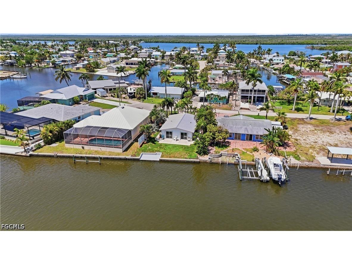 2498 Bayshore Drive Matlacha FL 33993 2026027347 image31