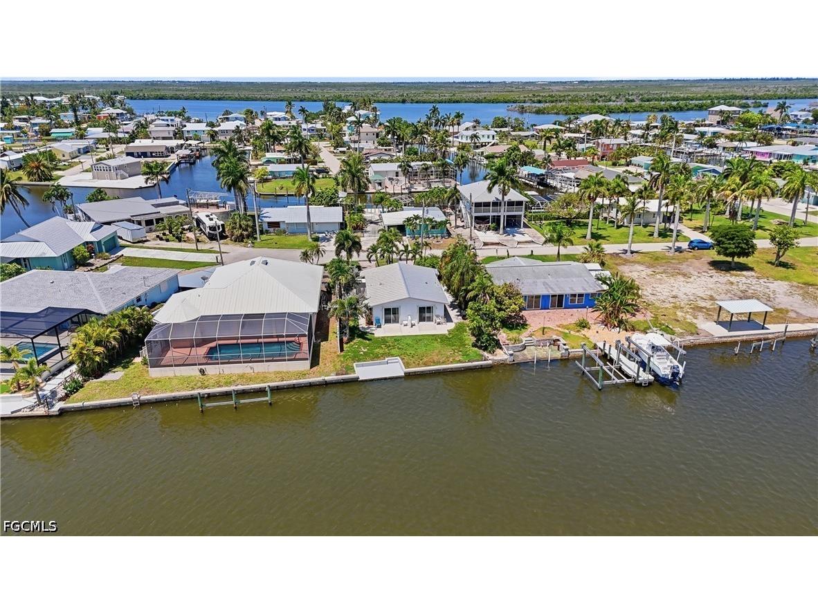 2498 Bayshore Drive Matlacha FL 33993 2026027347 image33