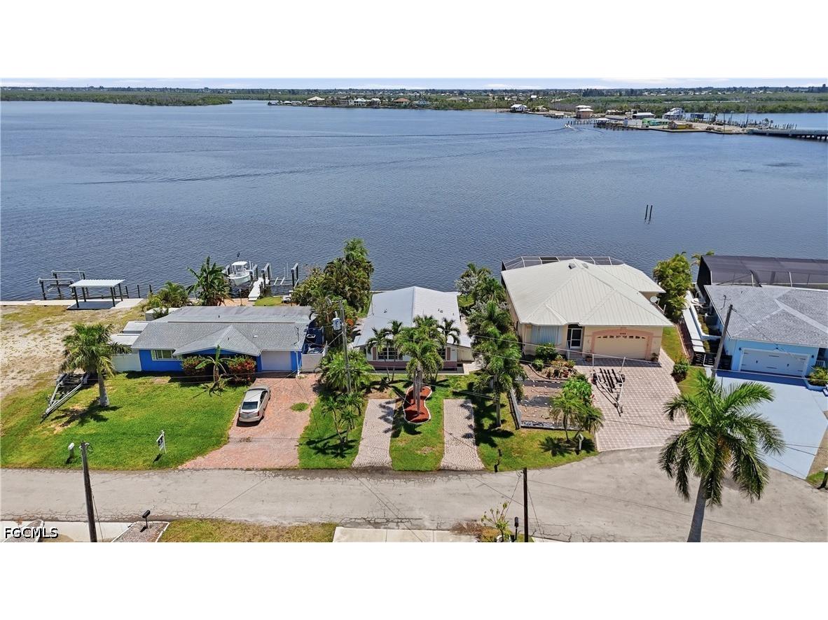 2498 Bayshore Drive Matlacha FL 33993 2026027347 image35