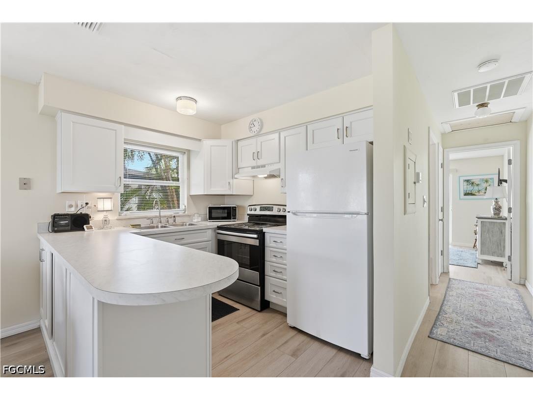2498 Bayshore Drive Matlacha FL 33993 2026027347 image8