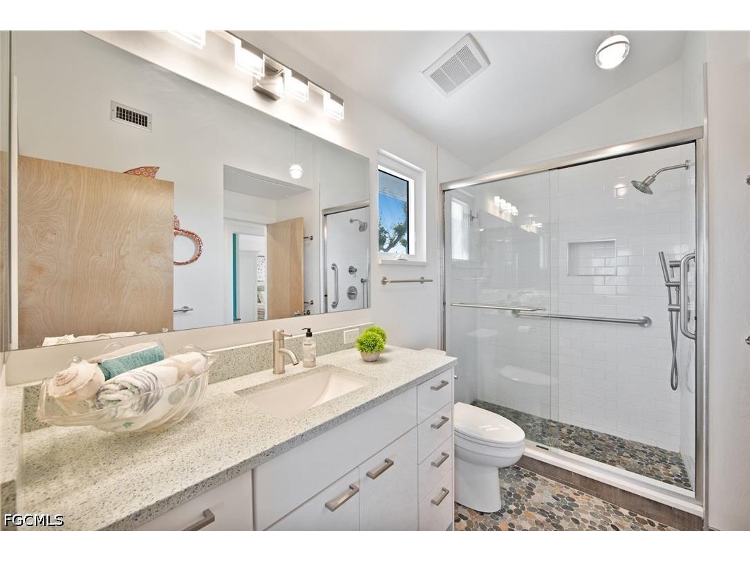 2499 Harbour Lane Sanibel FL 33957 2026019065 image16