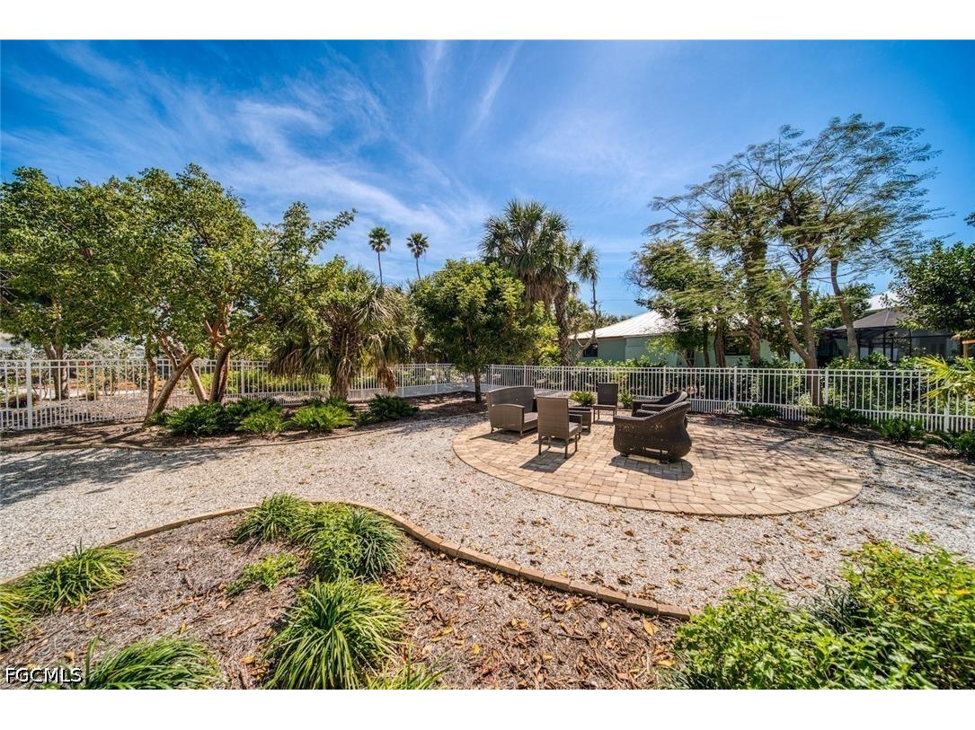 2499 Harbour Lane Sanibel FL 33957 2026019065 image37