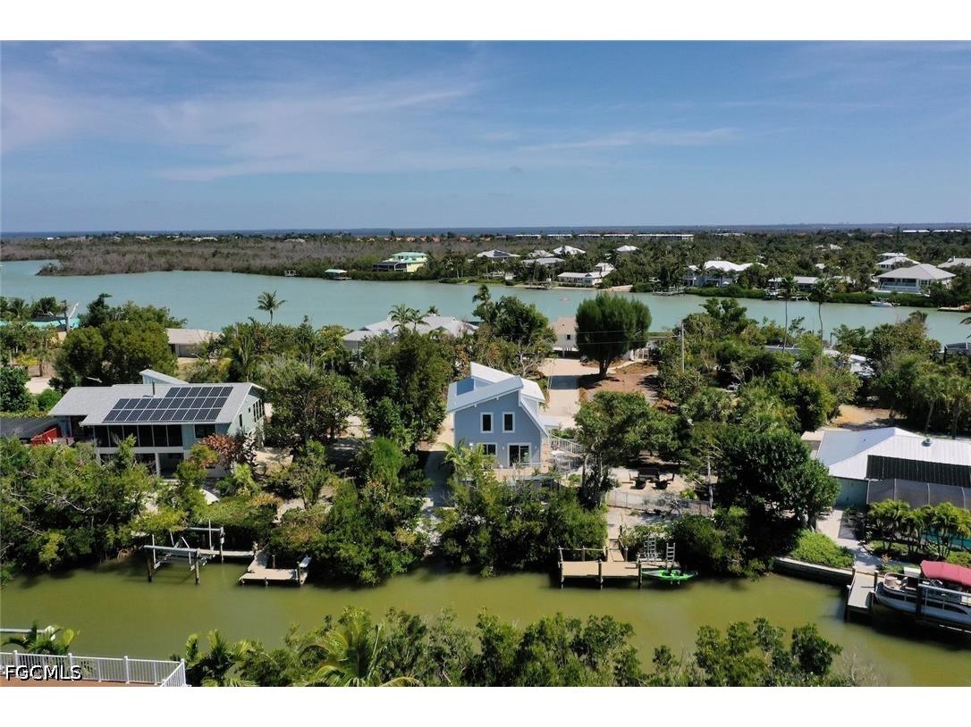 2499 Harbour Lane Sanibel FL 33957 2026019065 image38