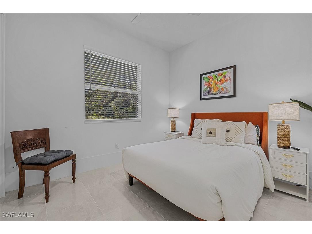 2499 Pine Street Naples FL 34112 225085000 image13