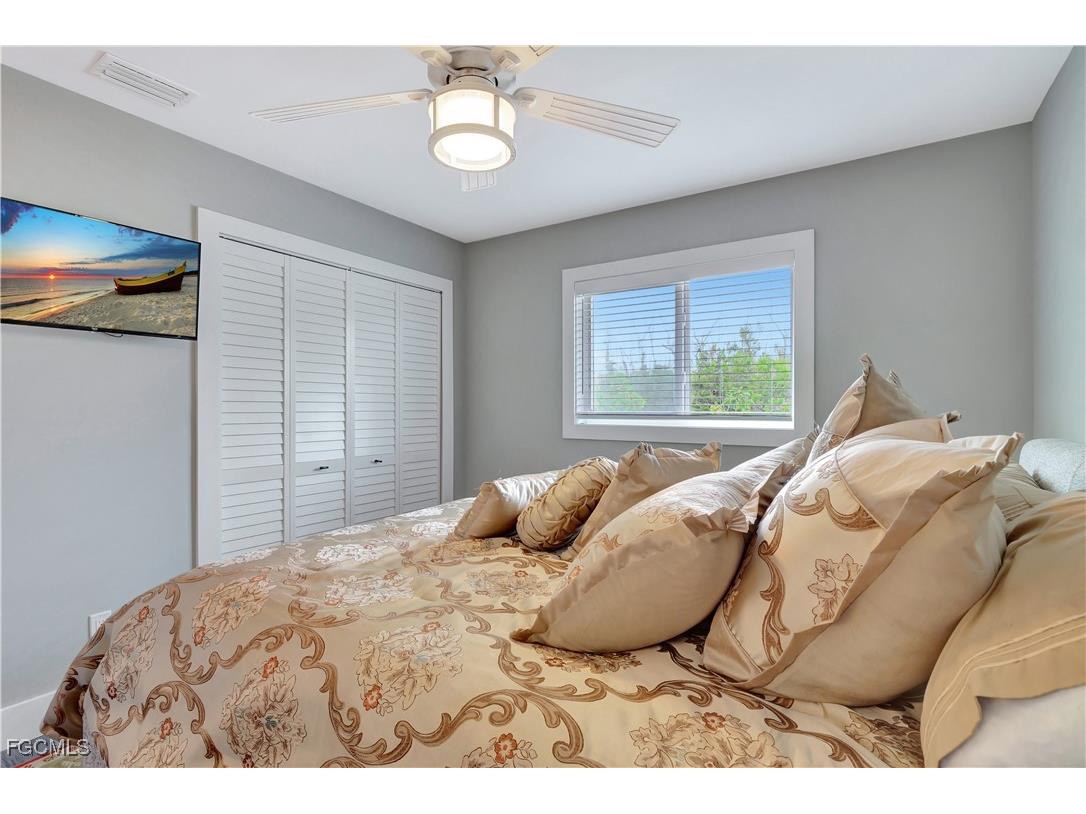 2499 Sapodilla Lane Saint James City FL 33956 2025021790 image26